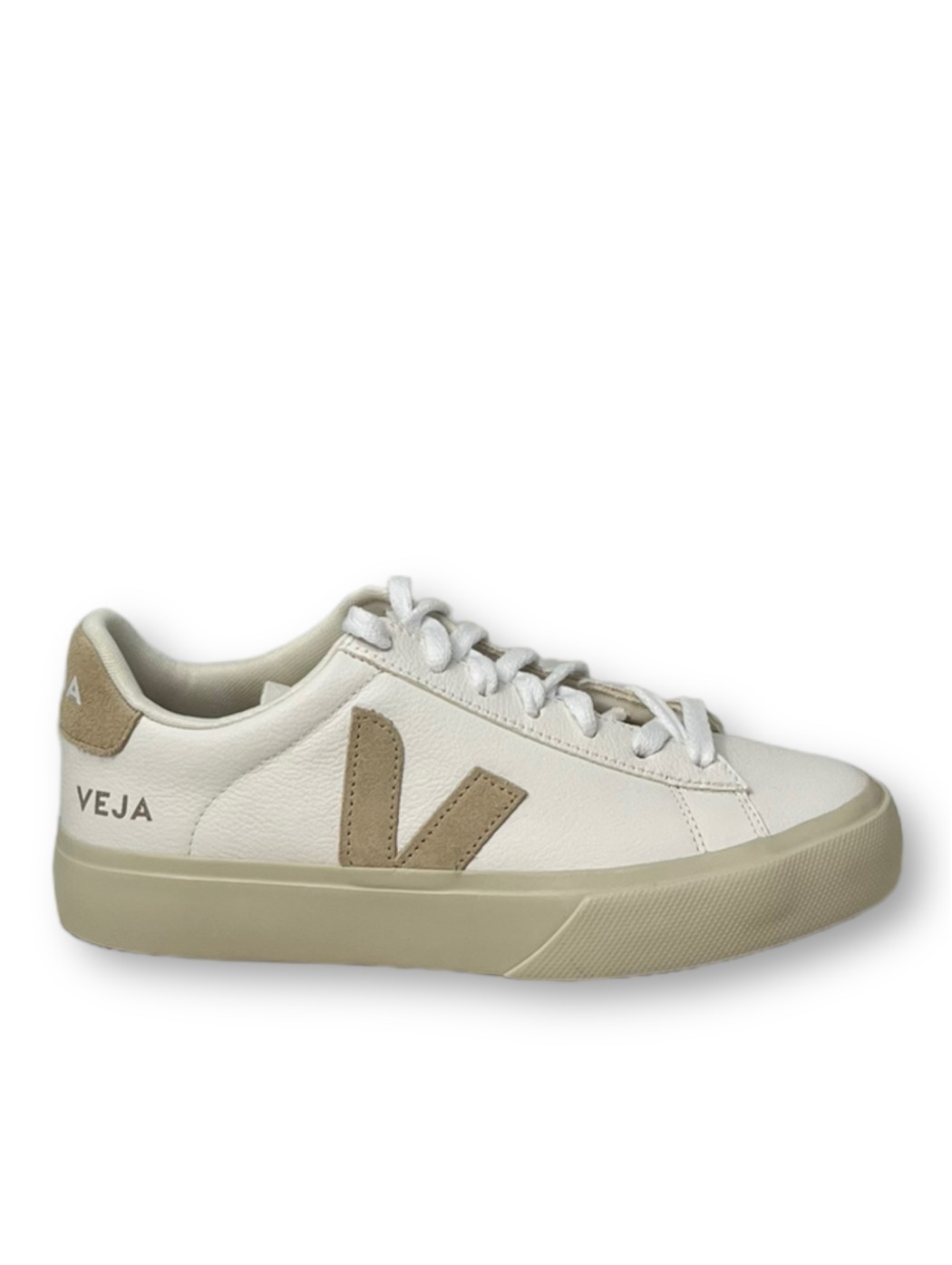 SNEAKERS della nuova collezione PE 2024 CAMPO VEJA CP0502920 BIANCO 