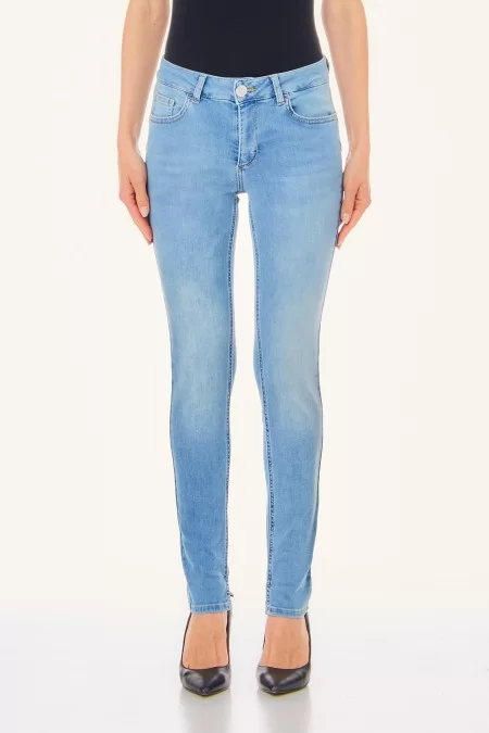 LIU JO BLUE DENIM Jeans da donna LIU JO BLUE DENIM Marca LIU JO BLUE DENIM con qualità premium e design trendy