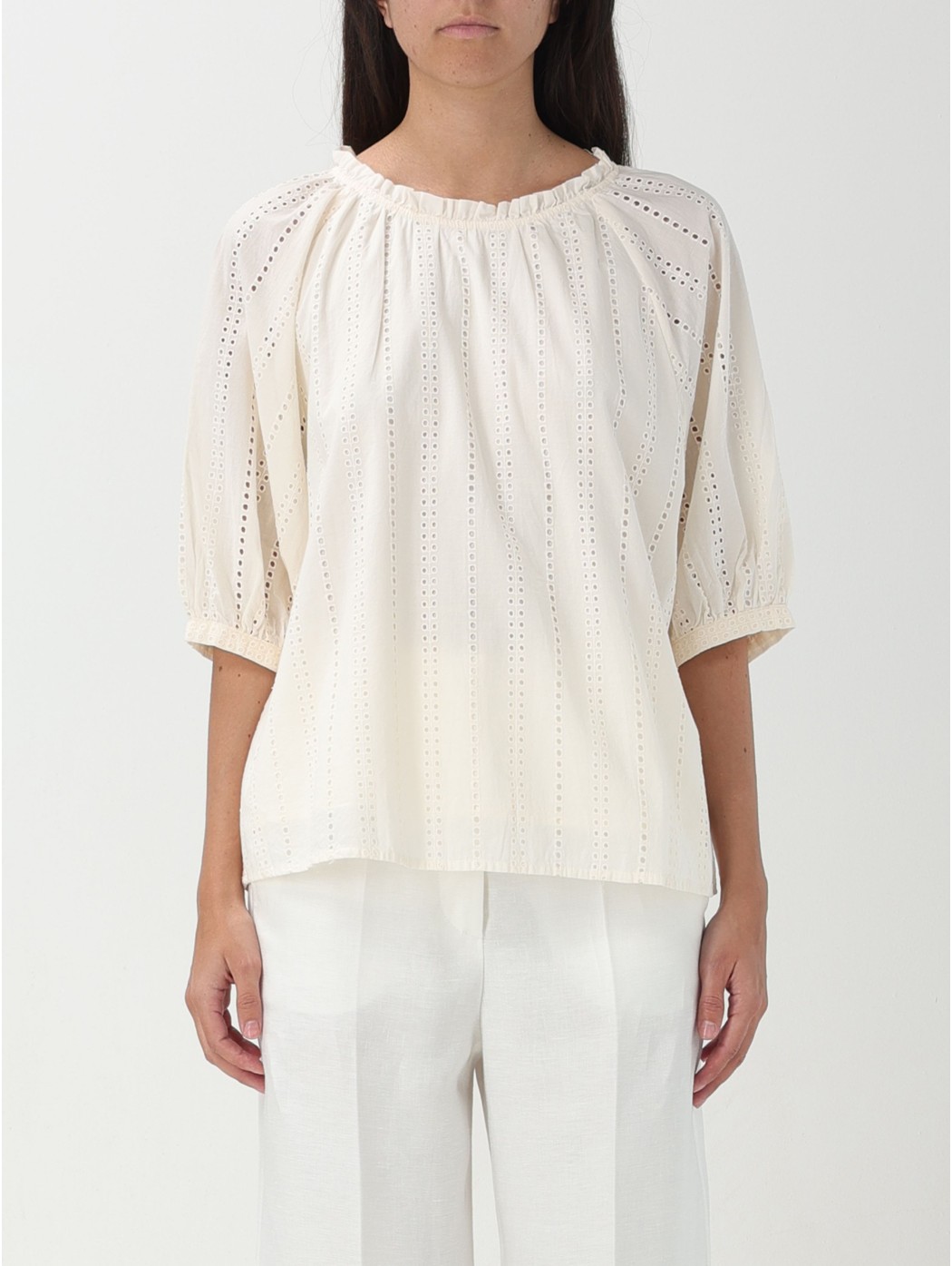 BRODERIE ANGLAISE BLOUSE...