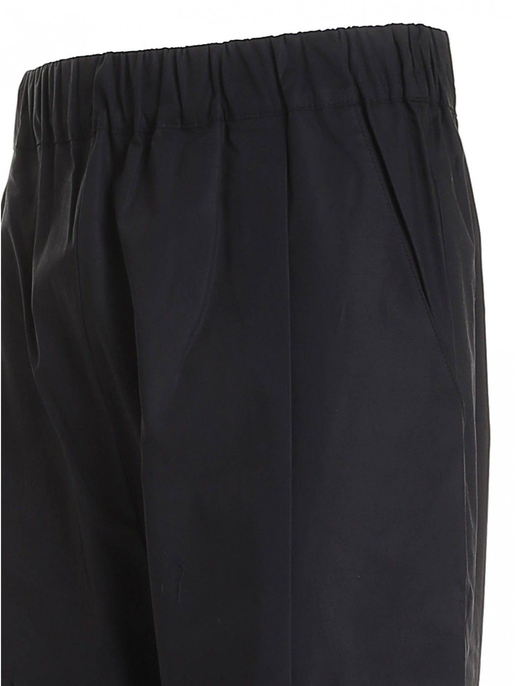 Soft stretch trousers Color: black Side slit pockets Elastic waistband  LANEUS