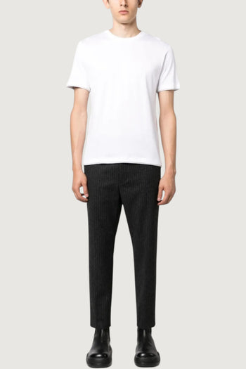 T-shirt icon style - 2