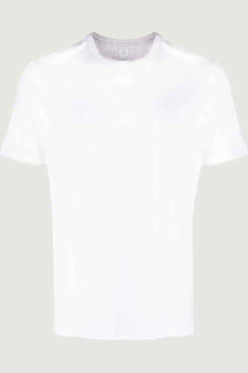 T-shirt icon style