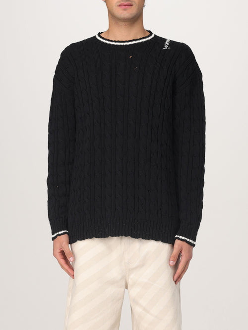 Roundneck sweater