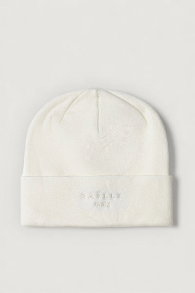 Capellino con logo ricamato in tono